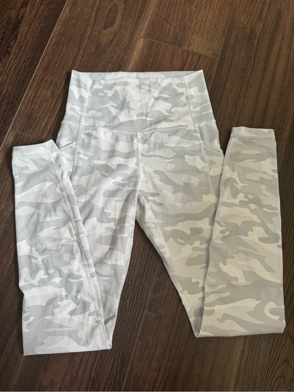 White & Light Gray Camo High-Waist Leggings